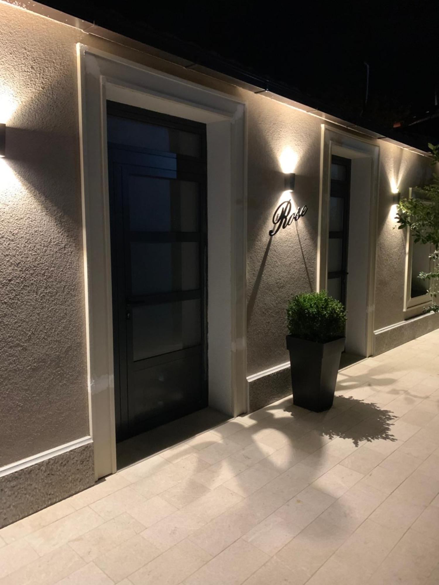 Rose Downtown Podgorica Exterior foto