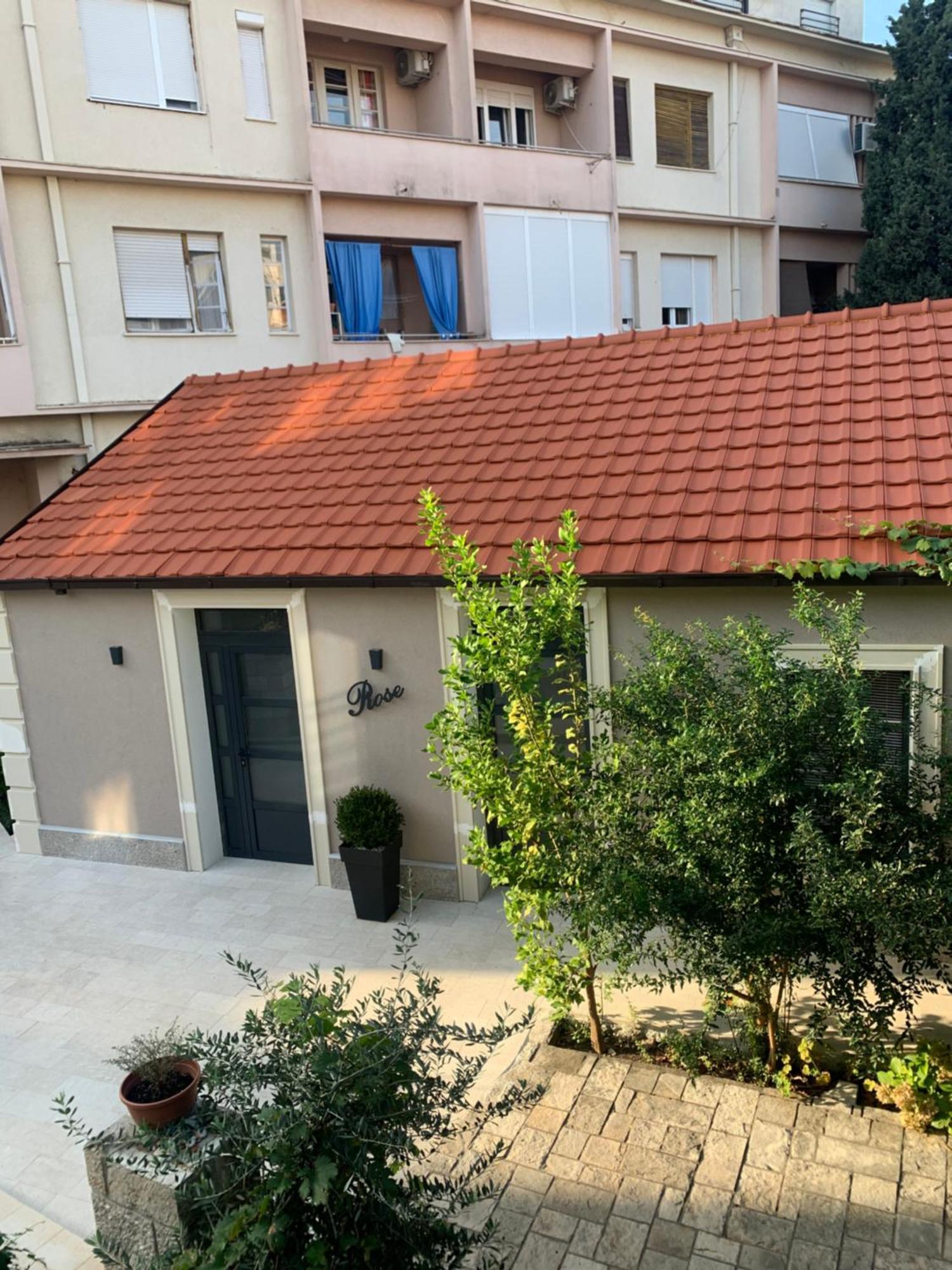 Rose Downtown Podgorica Exterior foto